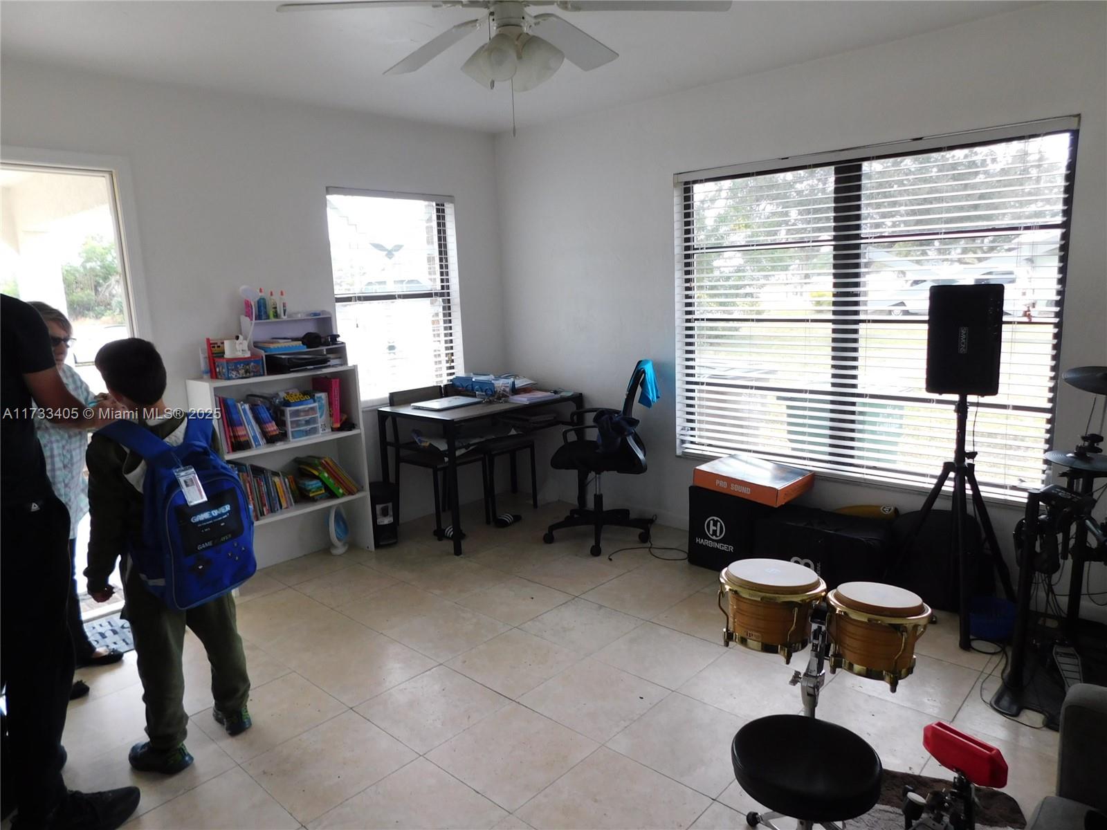 Cape Coral Lake Kennedy - Residential Income