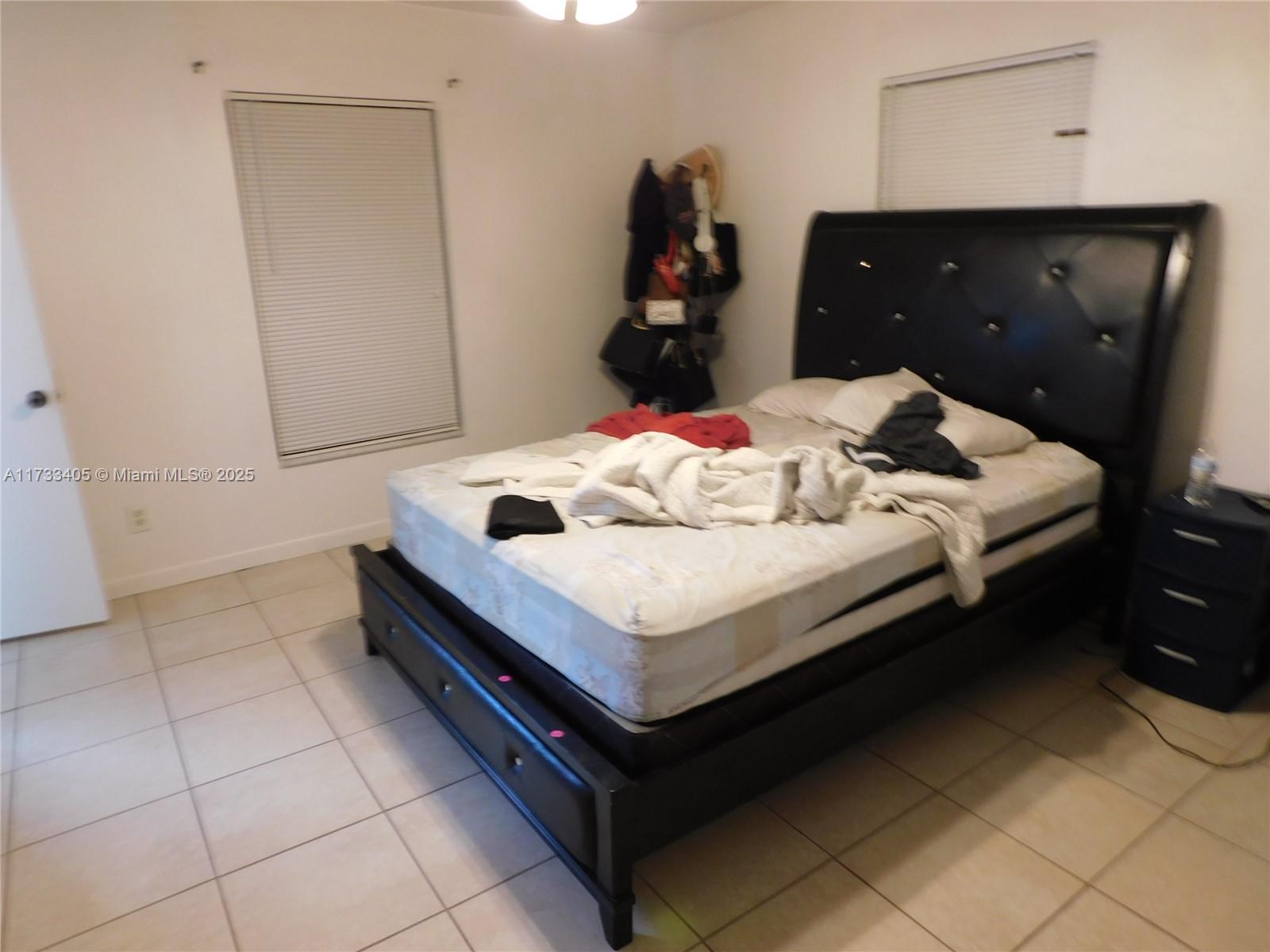 Cape Coral Lake Kennedy - Residential Income