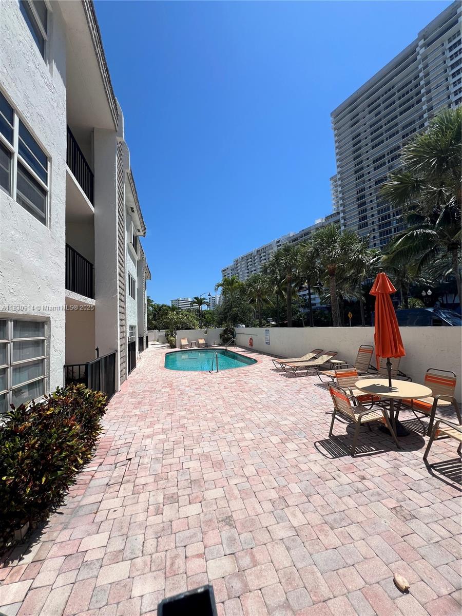 4143 N Ocean Blvd 303