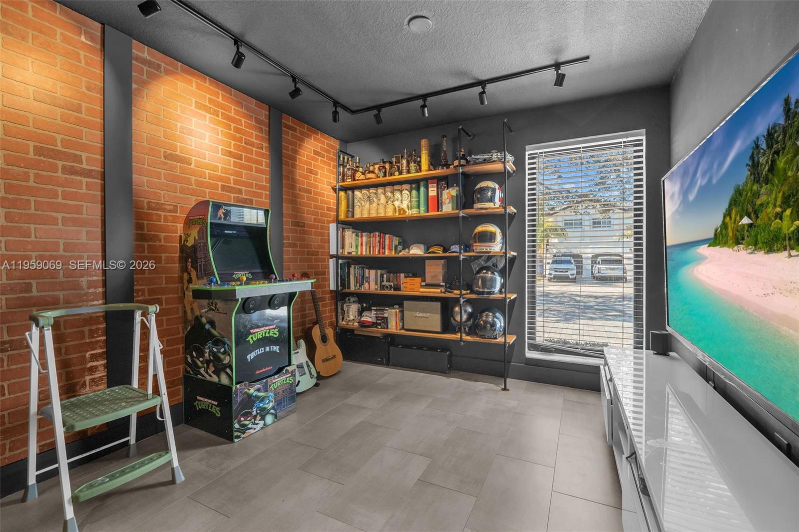 CORAL REEF NURSERIES SEC - Residential