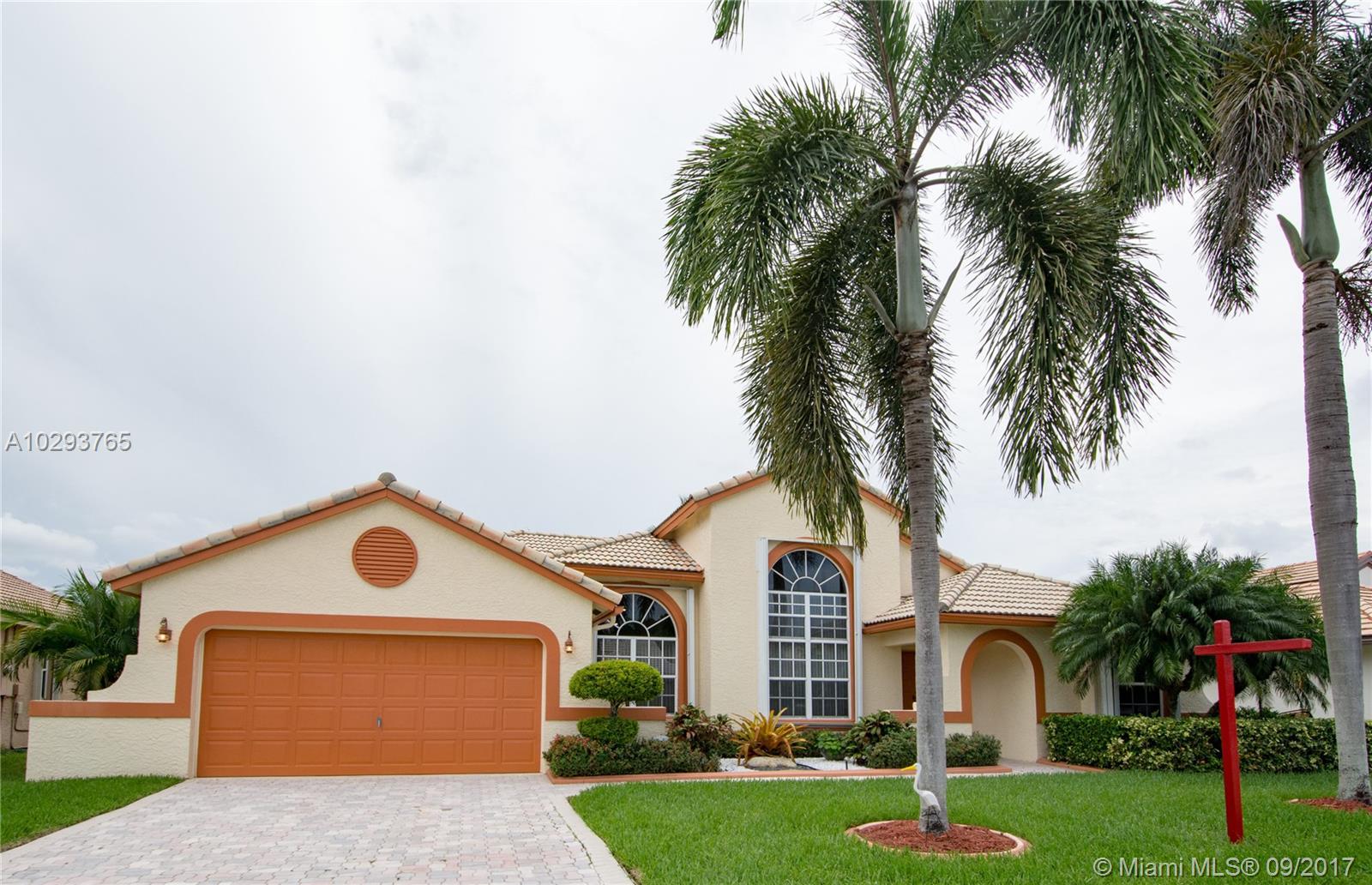 THE RIDGE ON NOB HILL - Residential