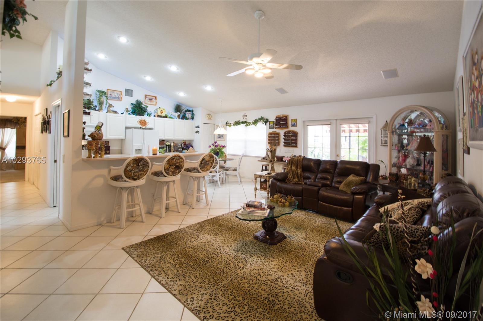 THE RIDGE ON NOB HILL - Residential