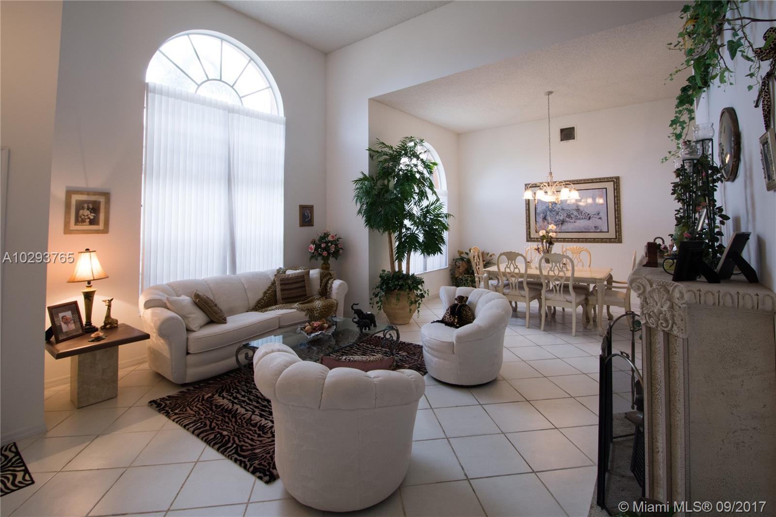 THE RIDGE ON NOB HILL - Residential