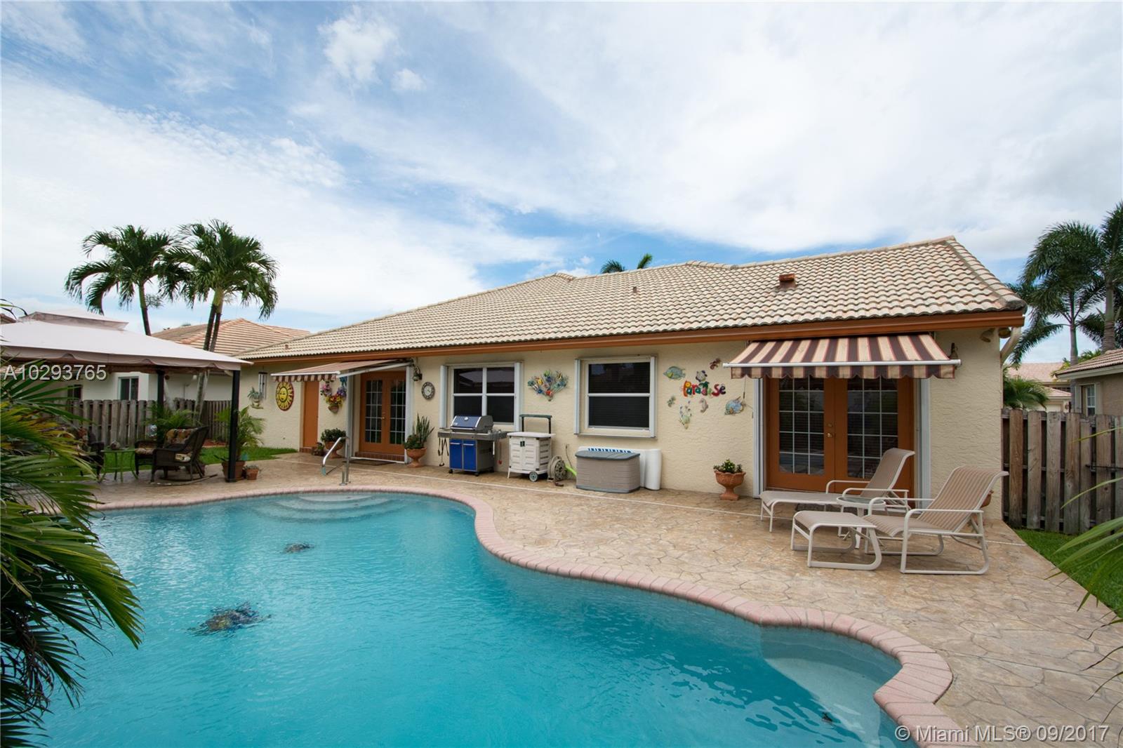 THE RIDGE ON NOB HILL - Residential