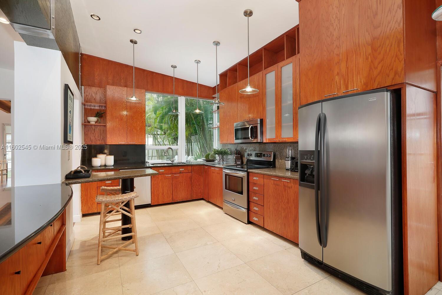 84 W Shore Dr