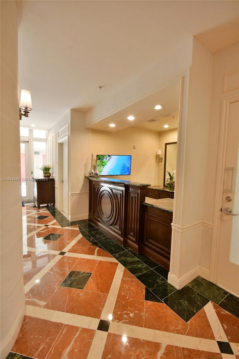 GABLES MARQUIS CONDO - Residential
