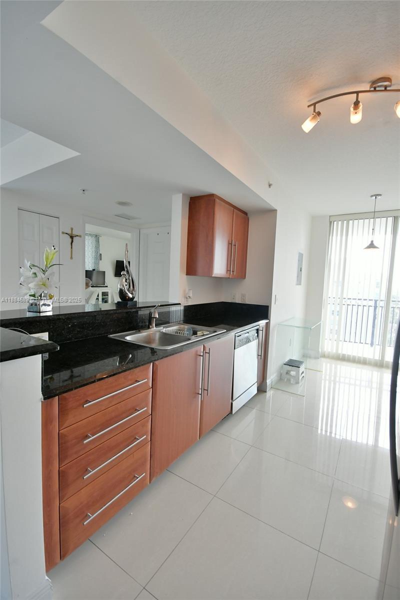 GABLES MARQUIS CONDO - Residential