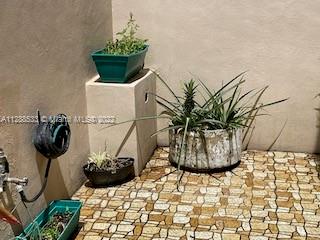 MANOR TOWNHOUSE 1-2-3-4 C - Residential