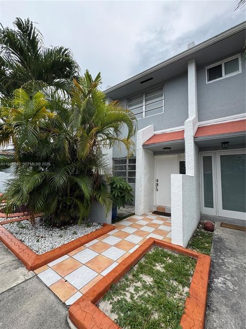 11431 SW 7th Ter 303-C Sweetwater FL 33174