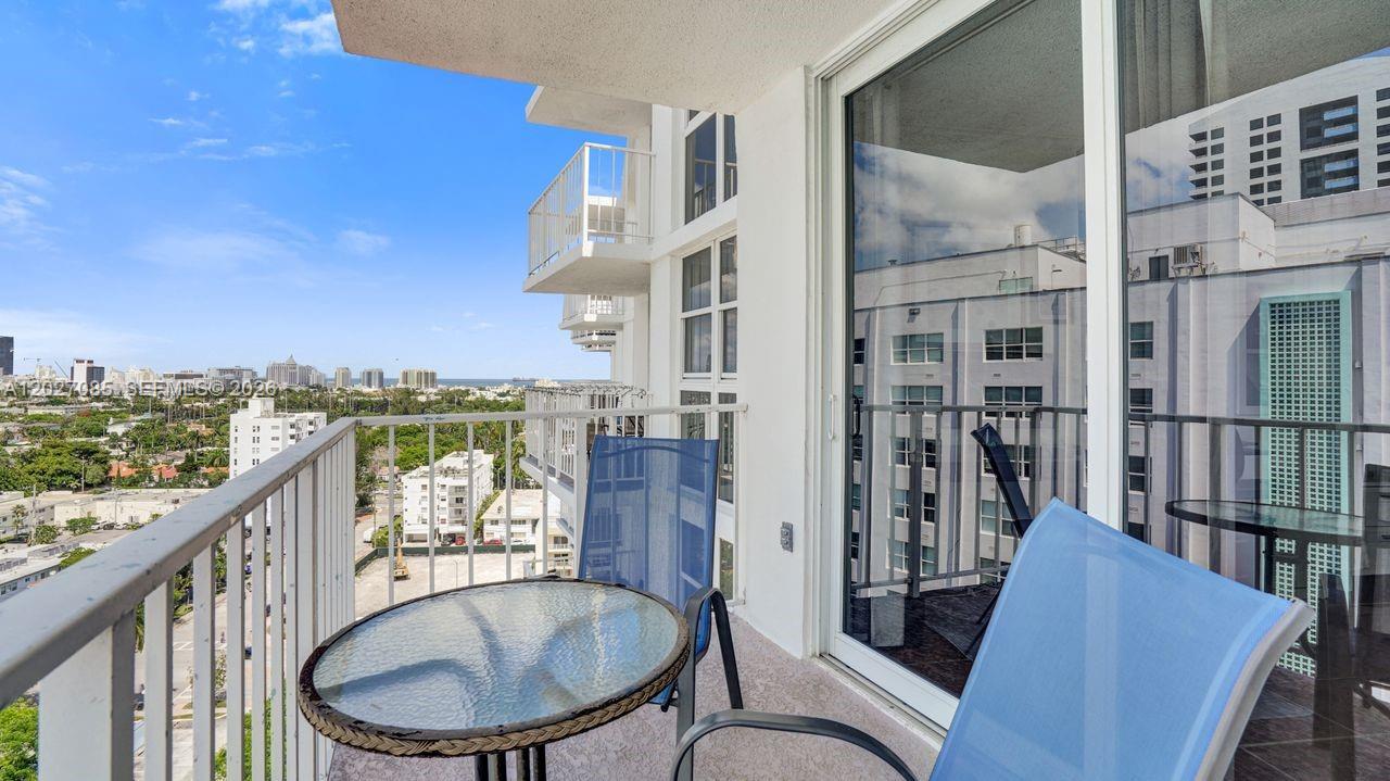 1228 West Ave 1404