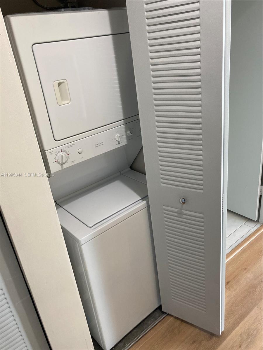 THE LOFT DOWNTOWN II COND - Residential Lease