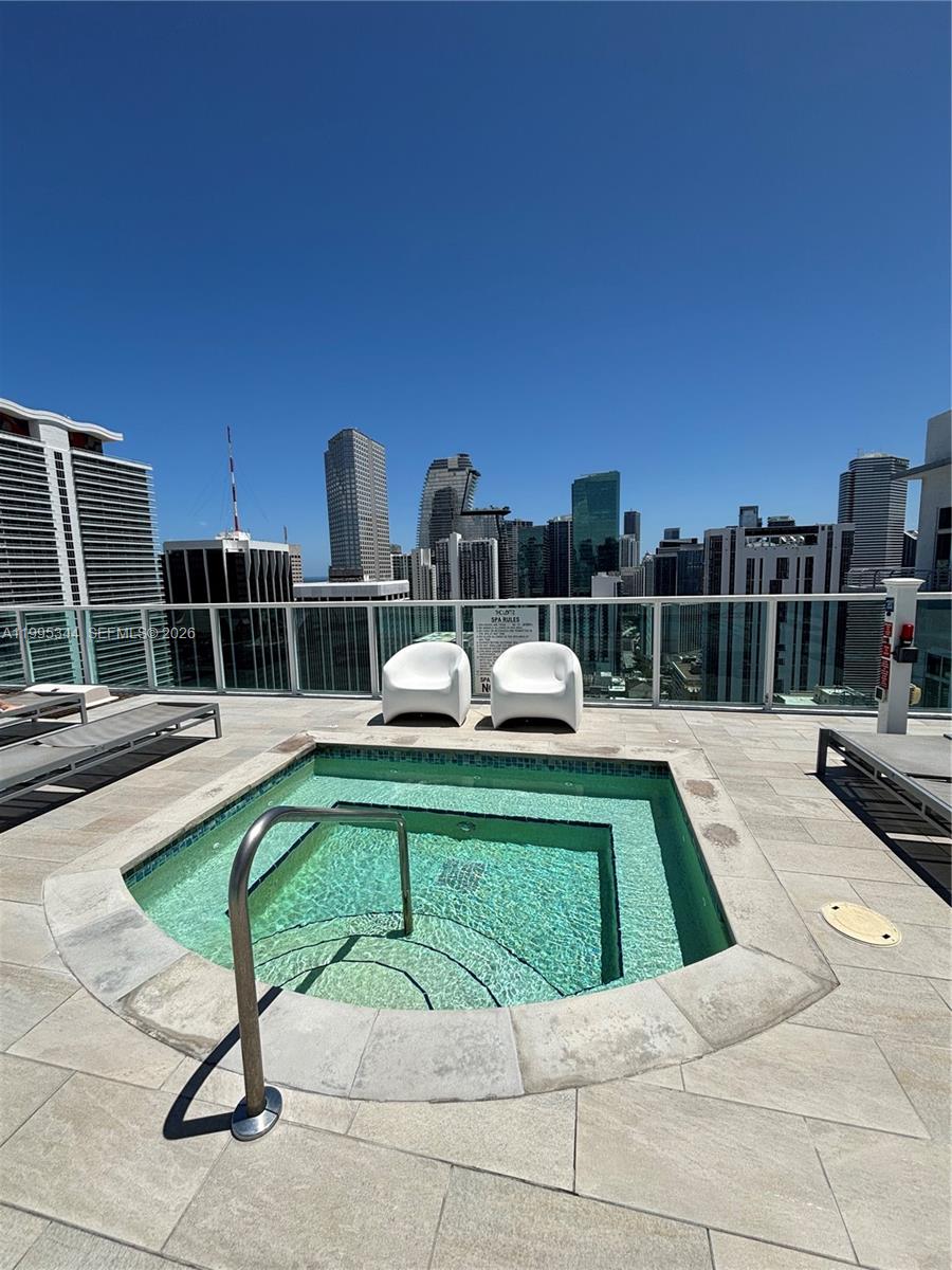 THE LOFT DOWNTOWN II COND - Residential Lease