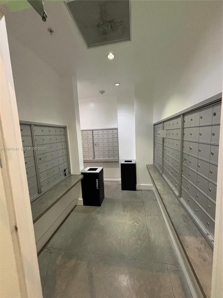 THE LOFT DOWNTOWN II COND - Residential Lease