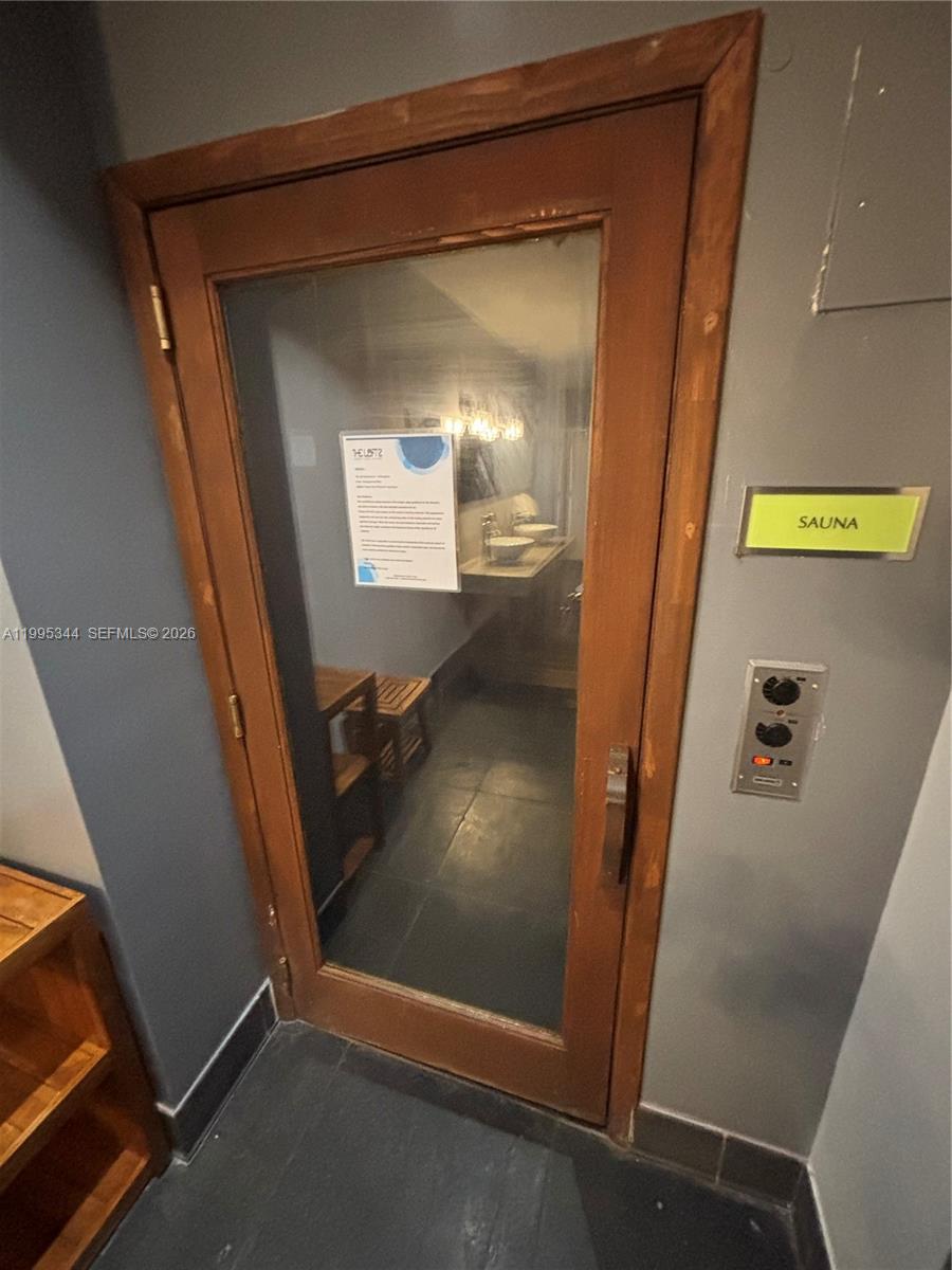 THE LOFT DOWNTOWN II COND - Residential Lease