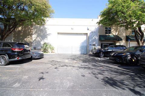 8217 NW 30th Ter Doral FL 33122