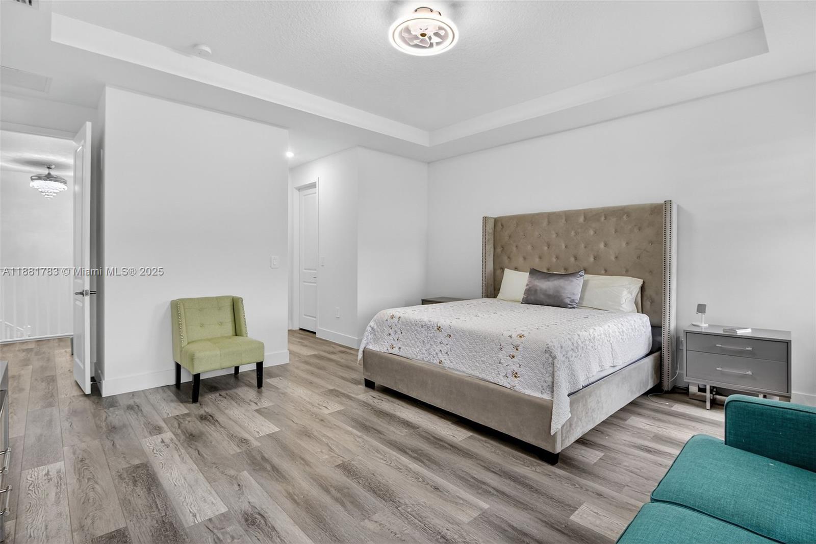 CRESCENT RIDGE - Residential