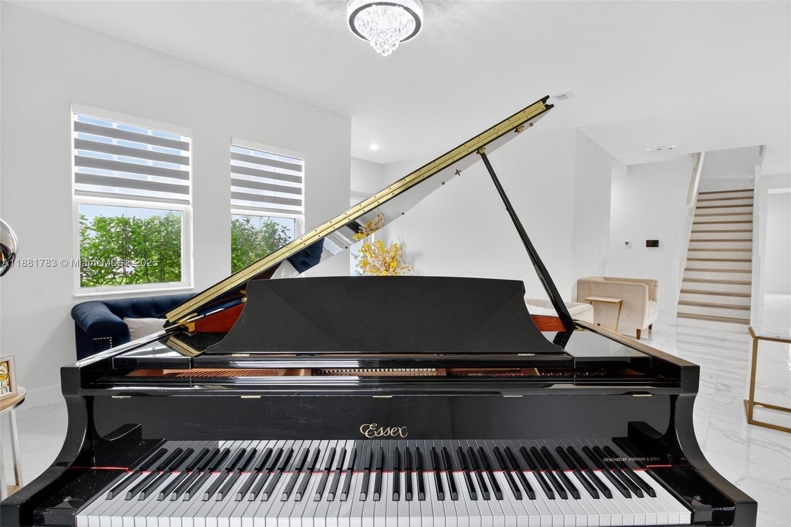 CRESCENT RIDGE - Residential