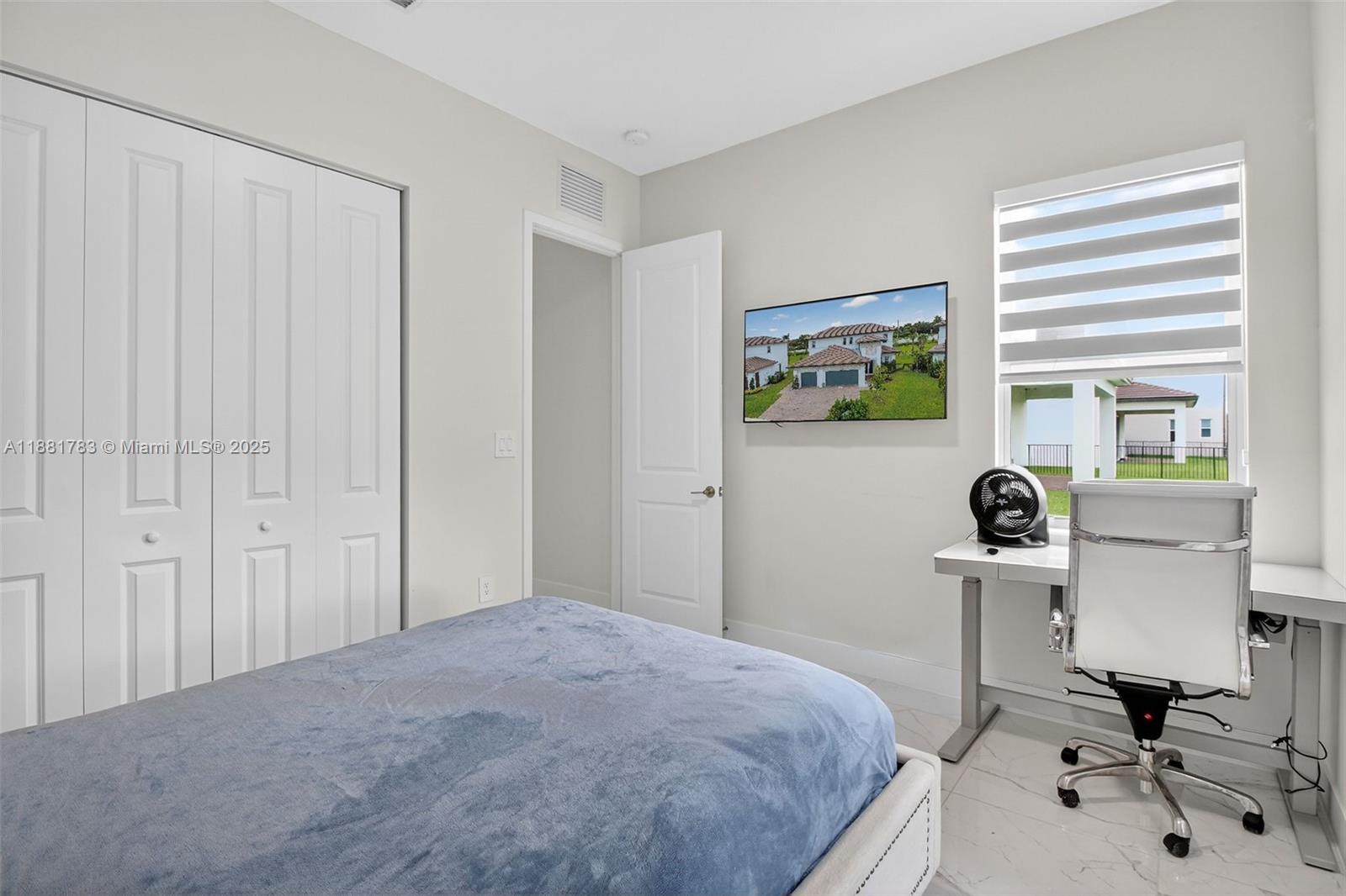 CRESCENT RIDGE - Residential