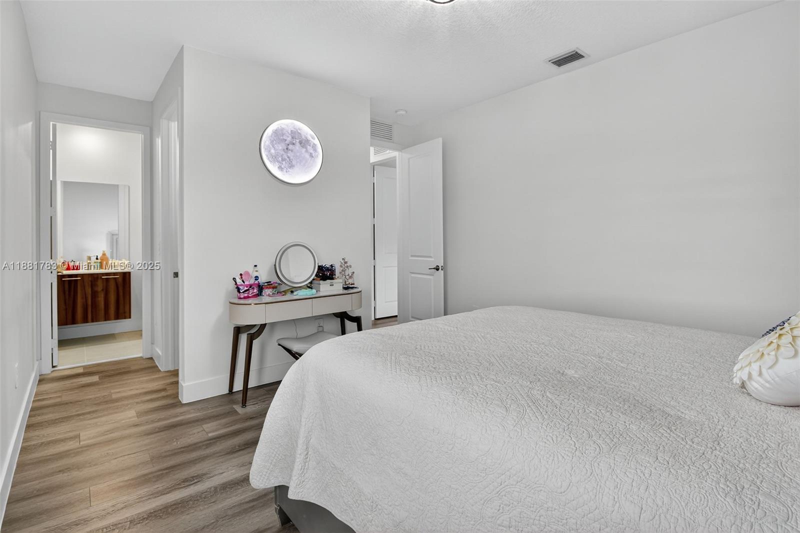 CRESCENT RIDGE - Residential