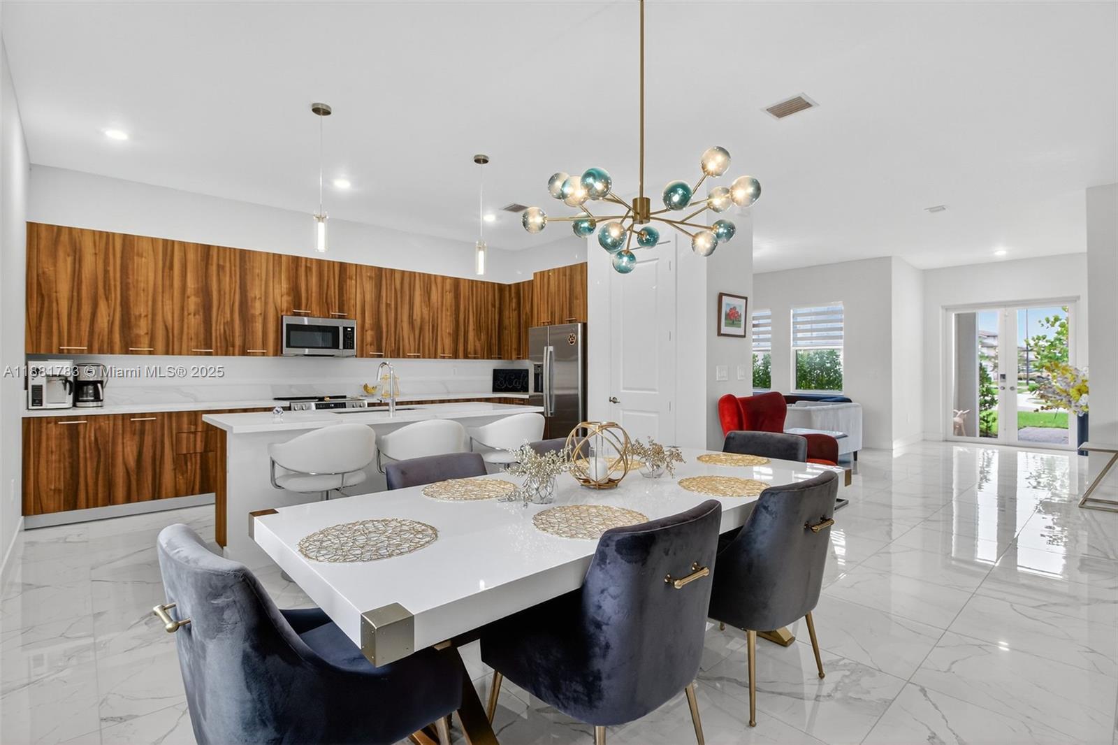 CRESCENT RIDGE - Residential