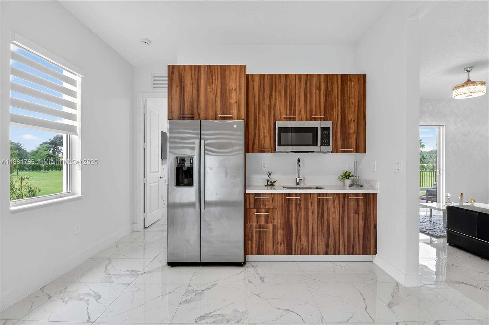 CRESCENT RIDGE - Residential
