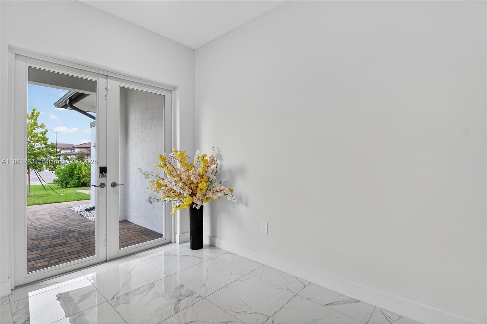 CRESCENT RIDGE - Residential