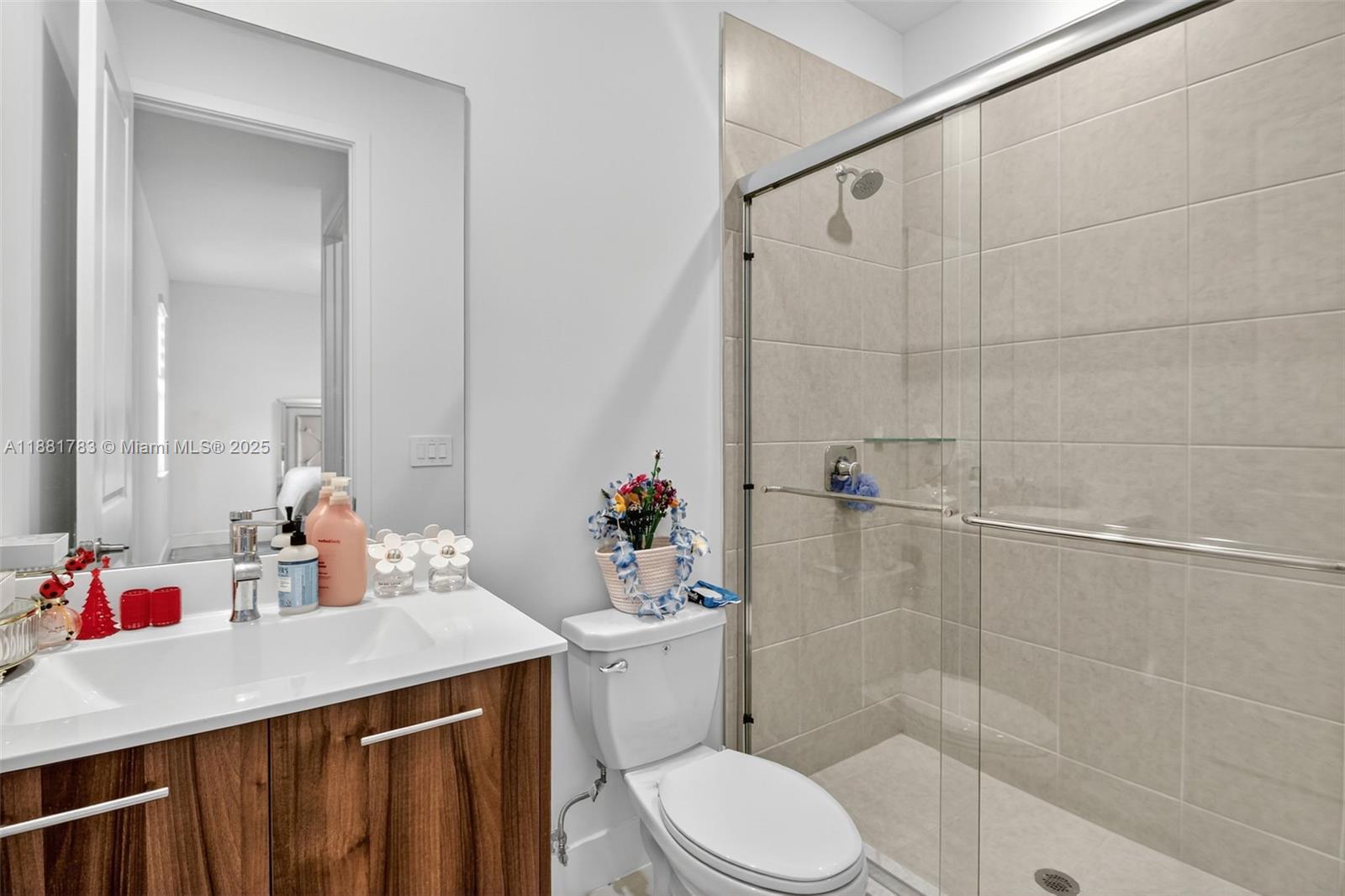 CRESCENT RIDGE - Residential