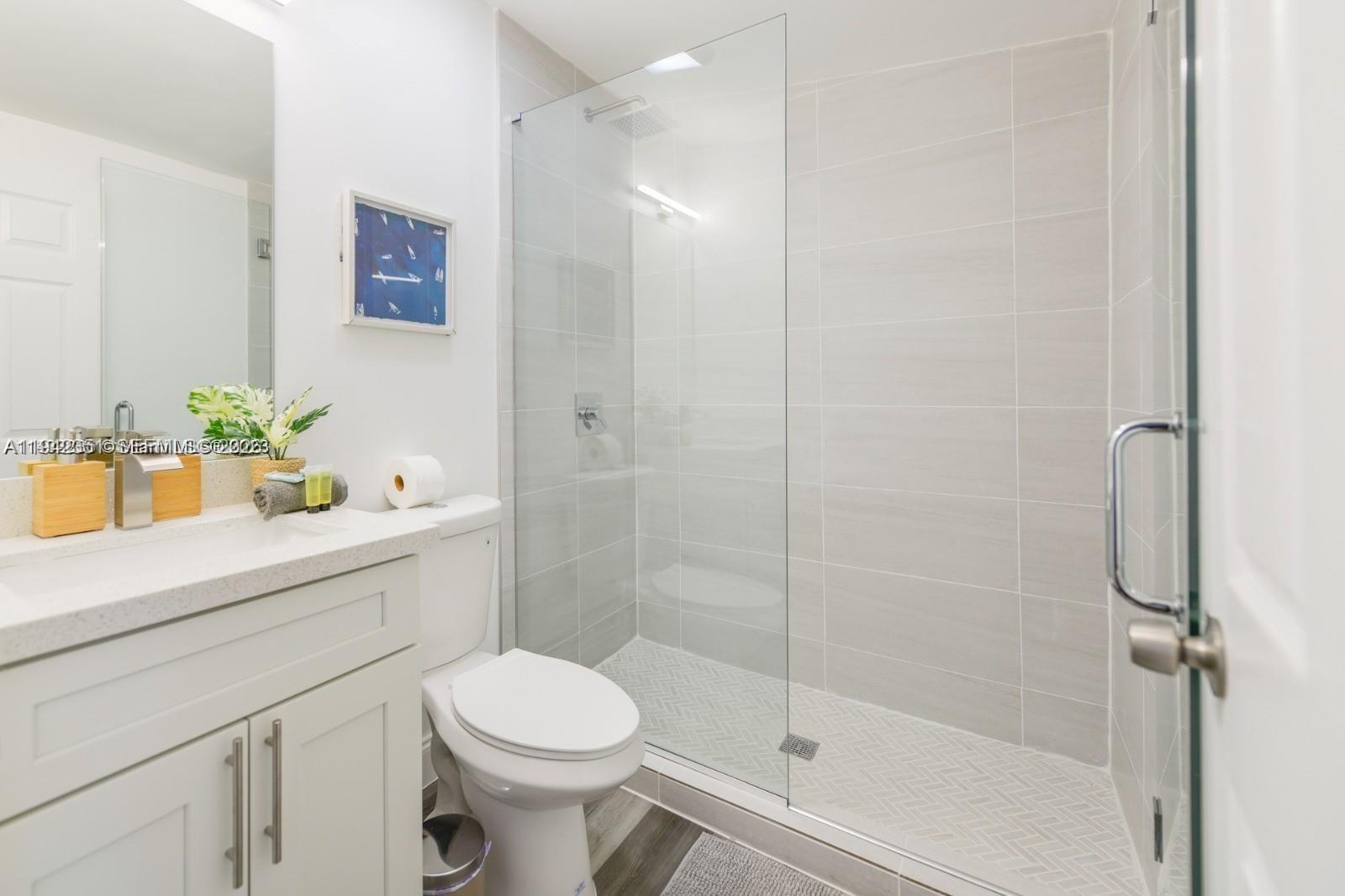 LAUDERDALE ISLES NO 2 - Residential Lease