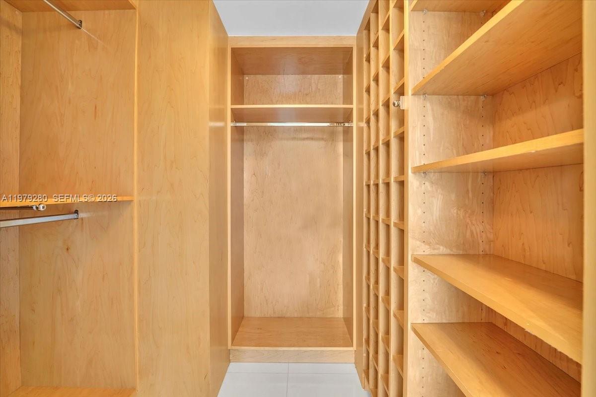 SOUTH POINTE TOWERS CONDO - Residential