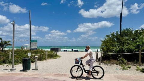 Tiny photo for 6515 Collins Ave #1505, Miami Beach, FL 33141 (MLS # A12006259)