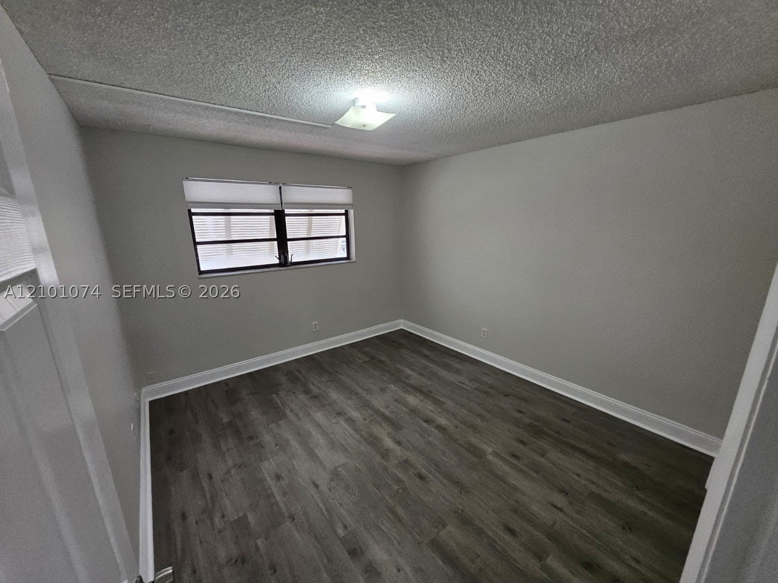 1091 N Hiatus Rd 1091