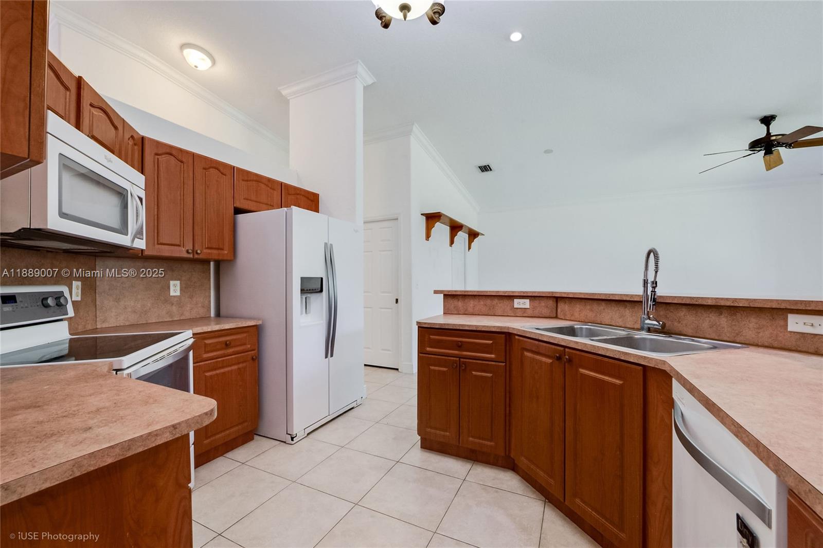 REDLANDS FOREST - Residential