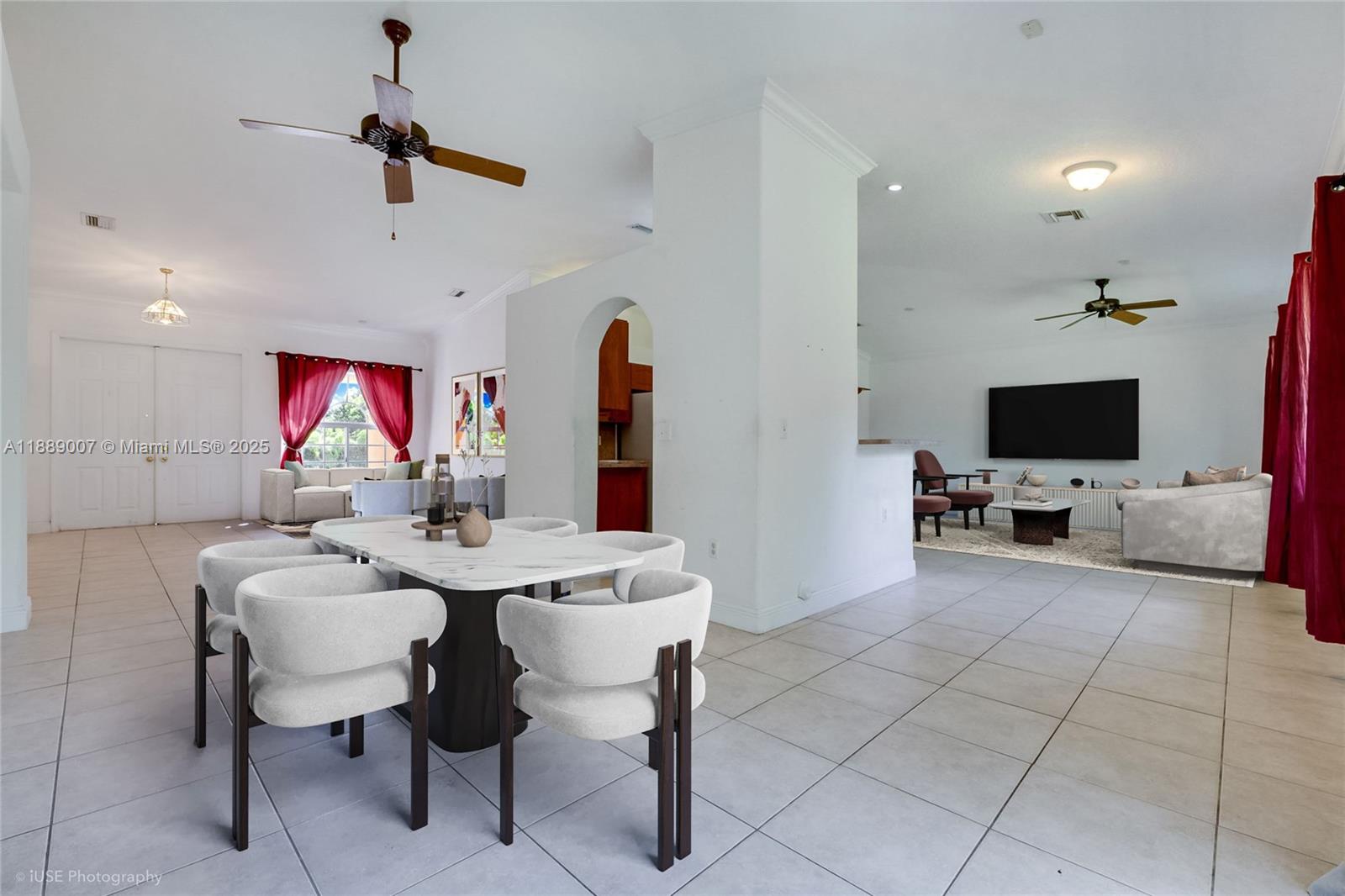 REDLANDS FOREST - Residential