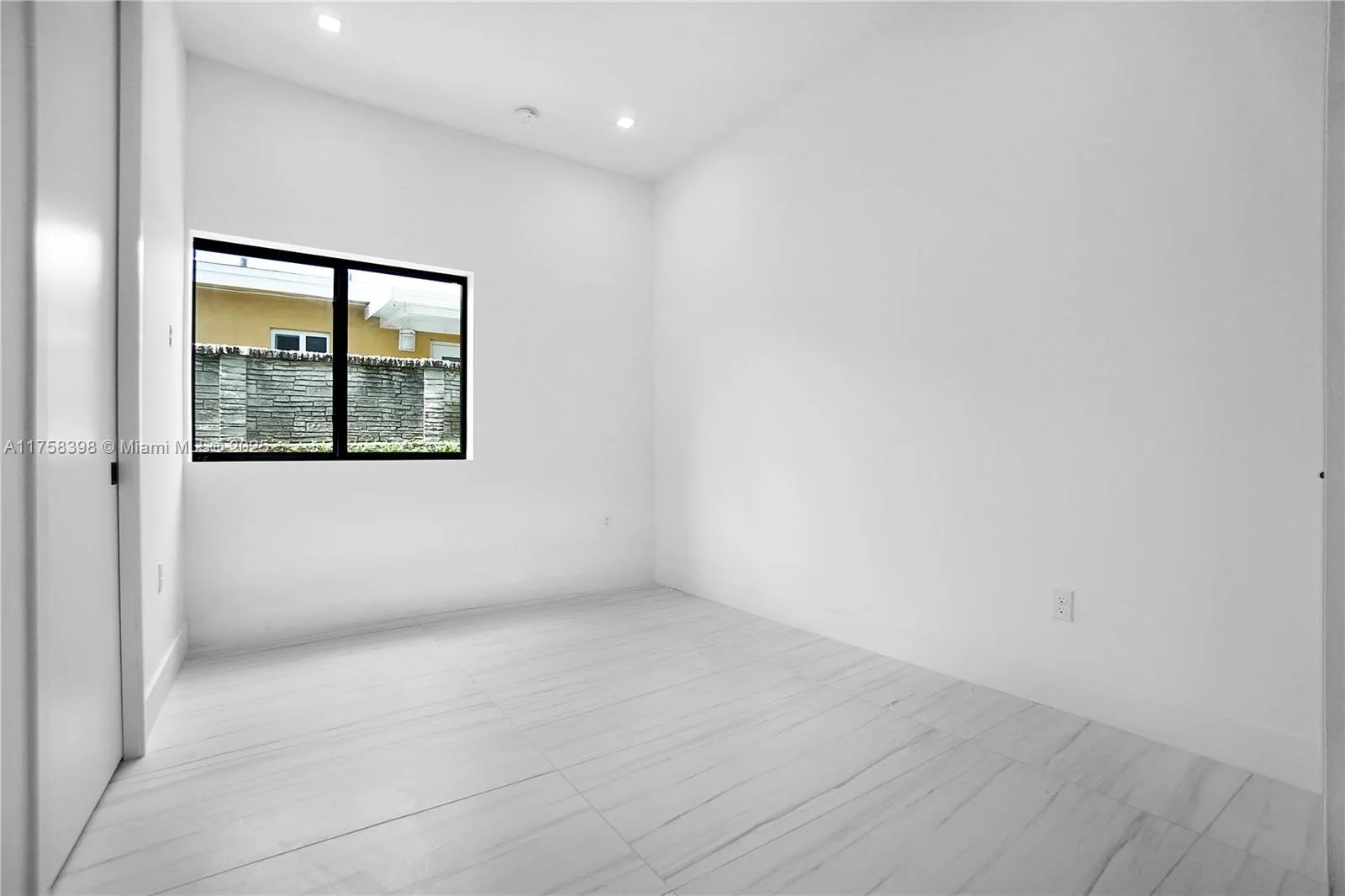 Miami, Florida 33127, United States, 3 Bedrooms Bedrooms, ,3 BathroomsBathrooms,Residential,Active,84680