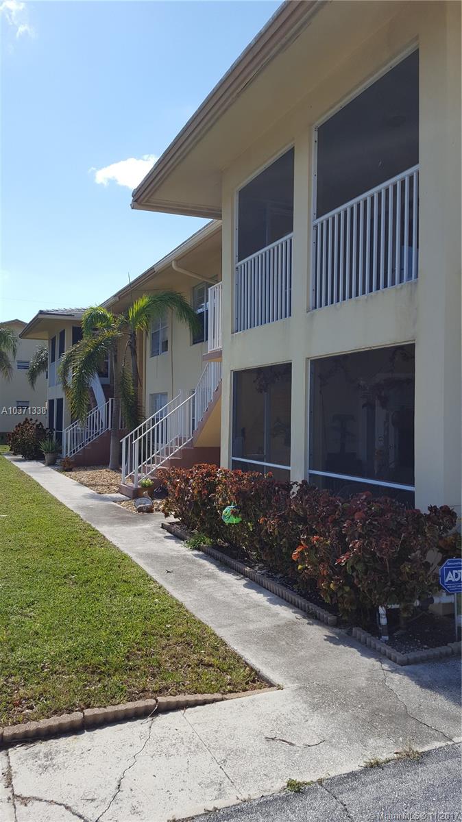 A SHORT WALK TO THE BEACH FROM THIS WELL MAINTAINED QUIET PROPERTY WITH SCREENED IN PATIO, A SPARKLING POOL. THIS IS A FRIENDLY WELL-ESTABLISHED COMPLEX. COME ENJOY THE SOUTH FLORIDA LIFE STYLE IN POMPANO BEACH. LOOKING FOR A NEW TENANT THAT WILL FIT INTO THE CURRENT QUIET, RESPECTFUL TENANTS. CATS ONLY ALLOWED. Additional $200 per Pet deposit