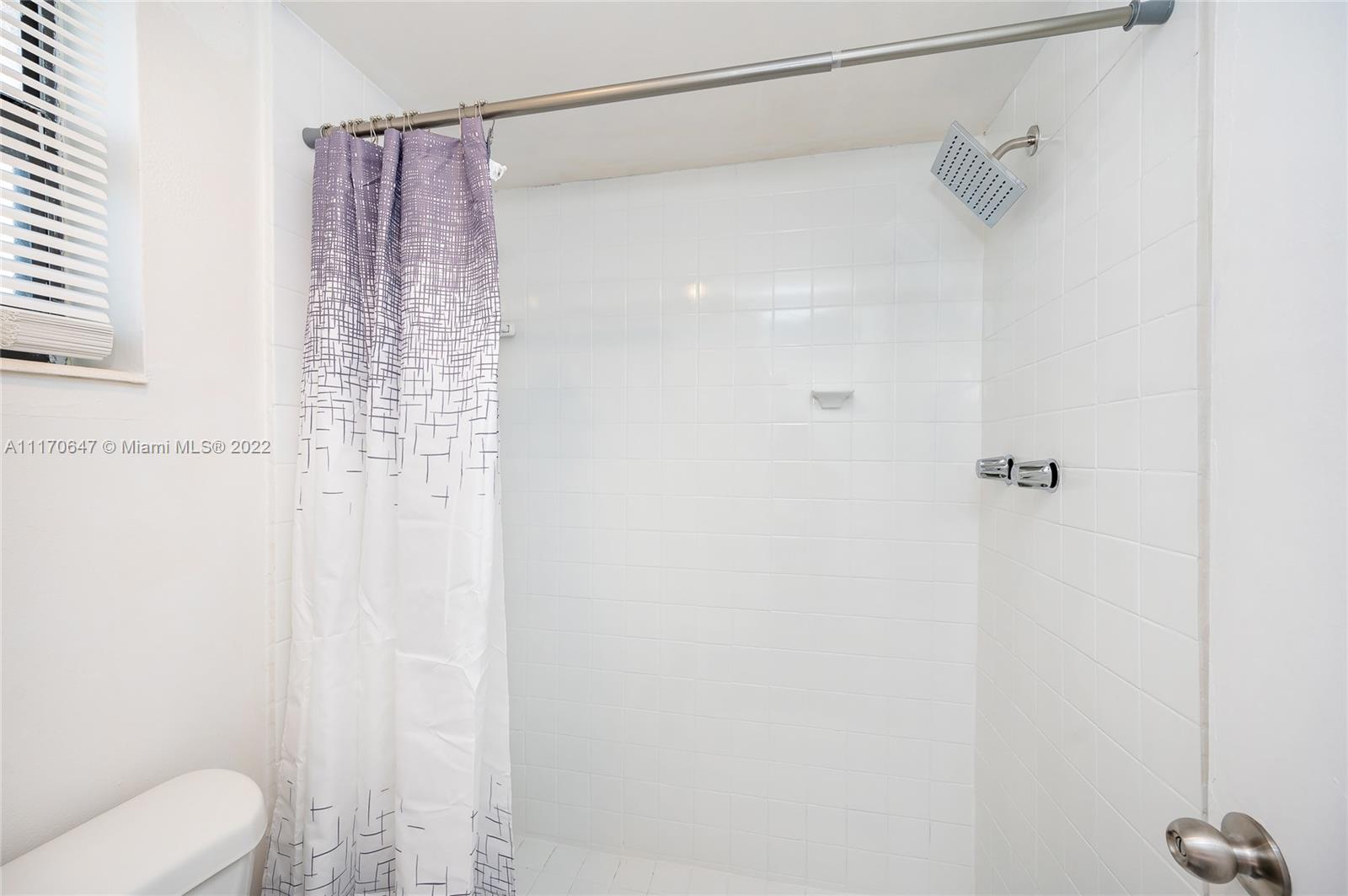 PLANTATION CLUB B CONDO - Residential