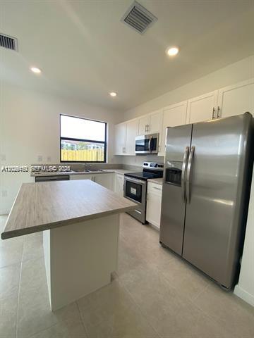 VIA VENTURA NEIGHBORHOOD - Residential