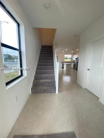 VIA VENTURA NEIGHBORHOOD - Residential