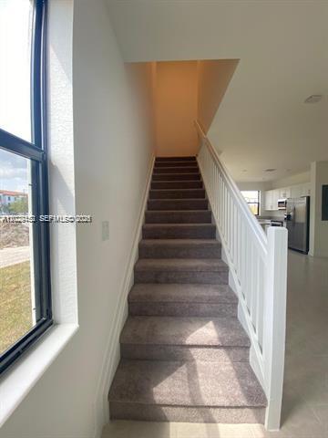 VIA VENTURA NEIGHBORHOOD - Residential