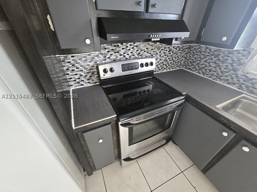 1498 Jefferson Ave 208