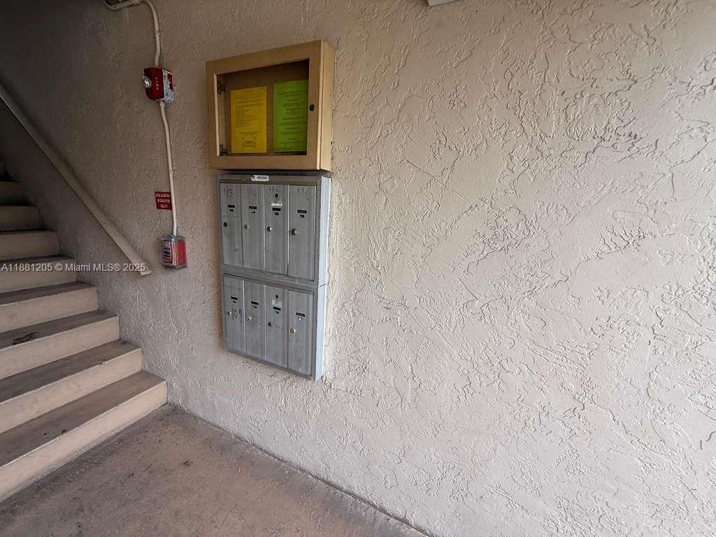 HAMPTON COURT CONDO - Residential