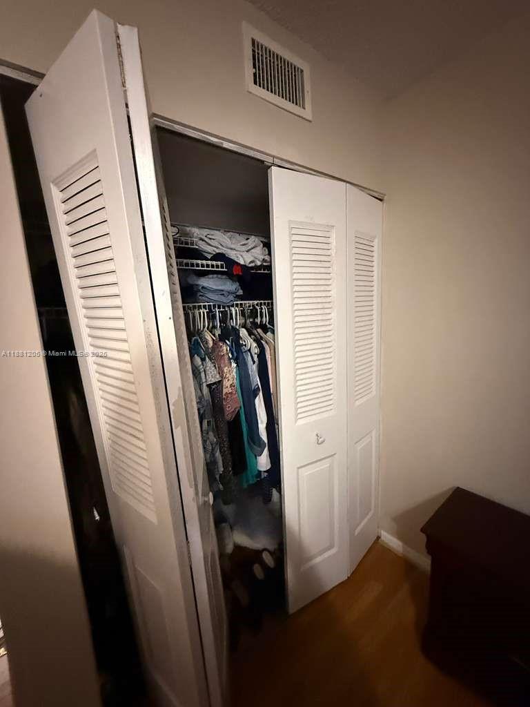 HAMPTON COURT CONDO - Residential