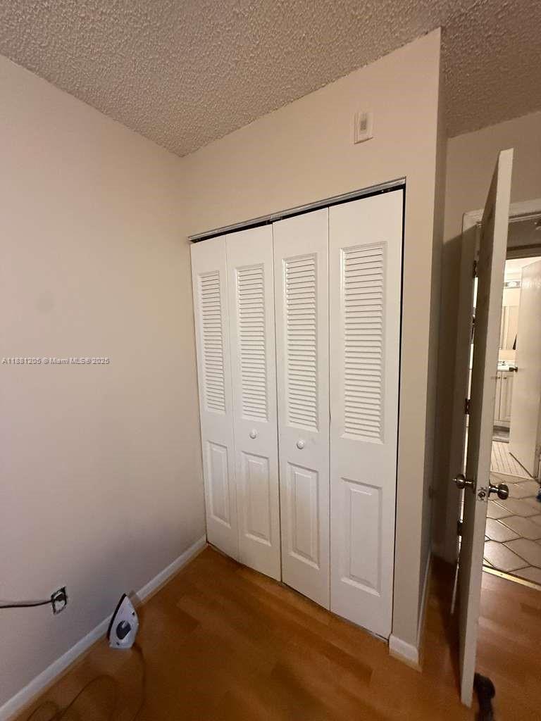 HAMPTON COURT CONDO - Residential