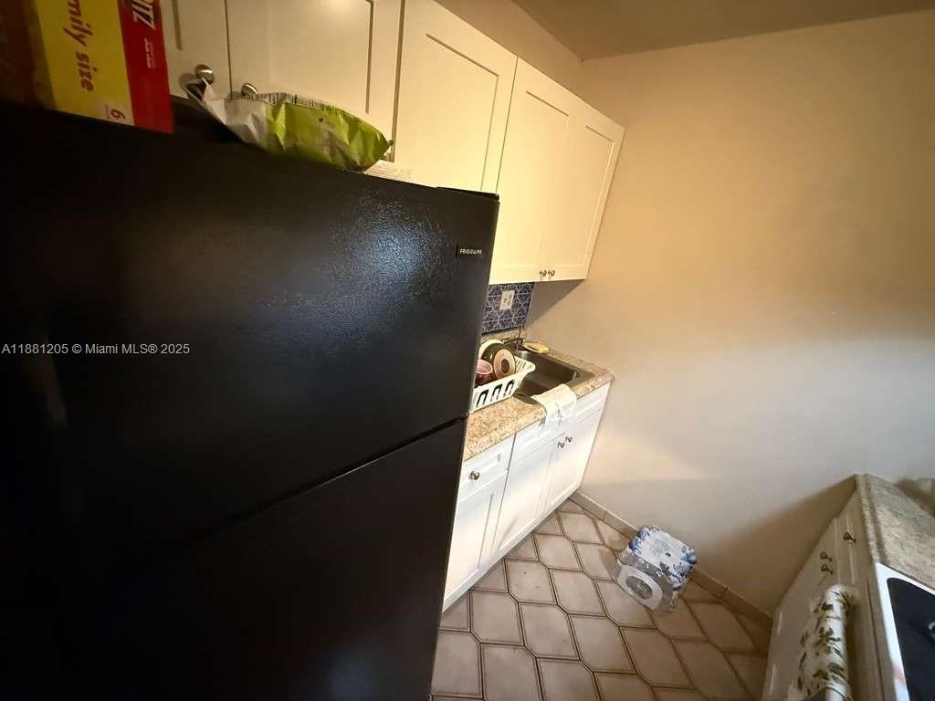 HAMPTON COURT CONDO - Residential