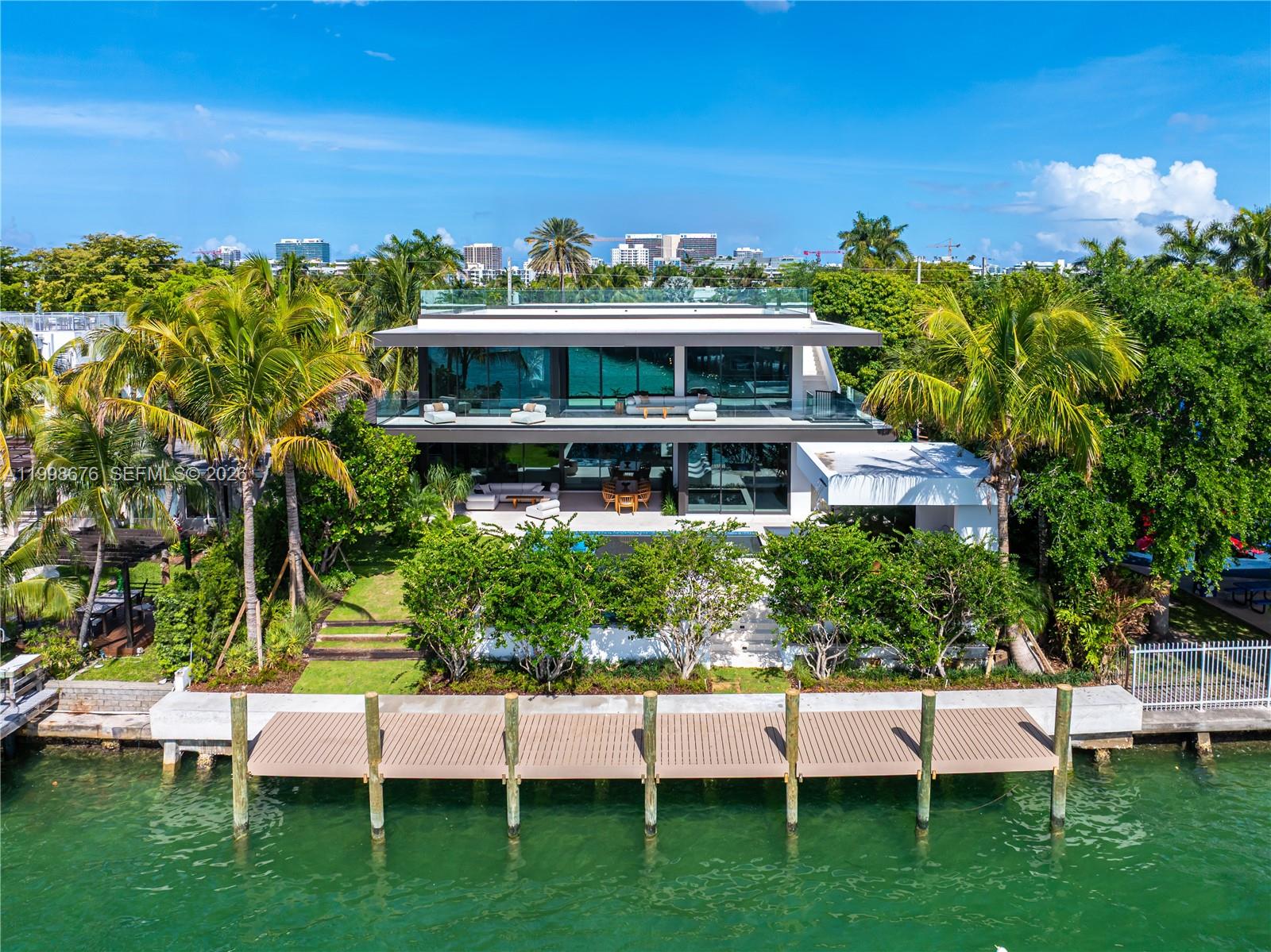 BAY HARBOR ISLAND - Residential