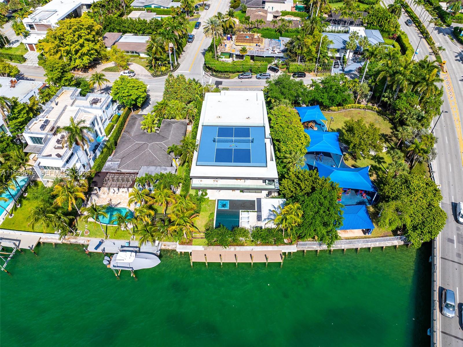 BAY HARBOR ISLAND - Residential