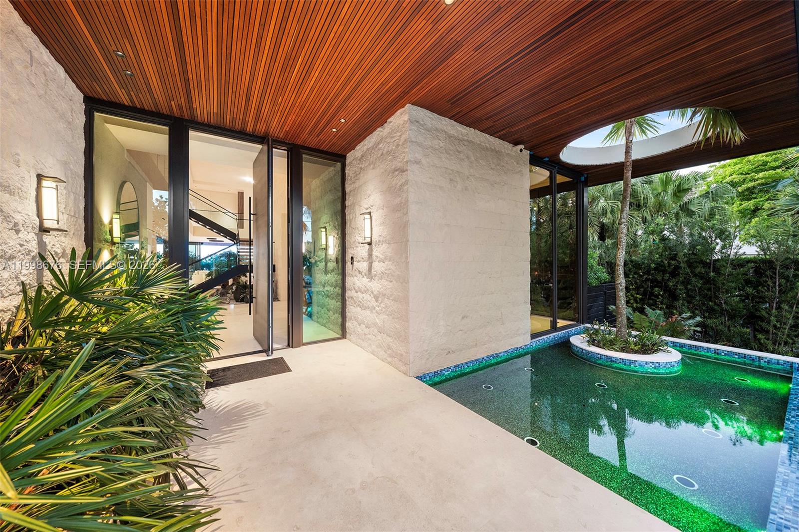 BAY HARBOR ISLAND - Residential