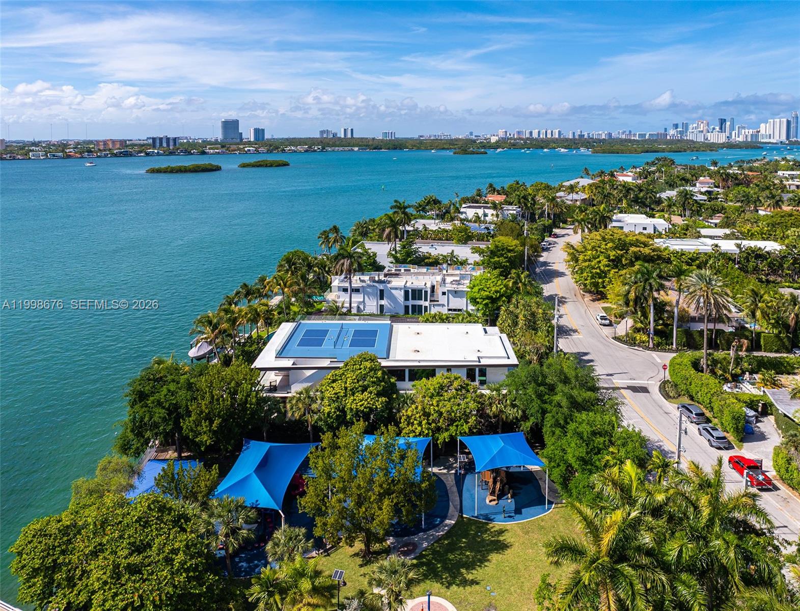 BAY HARBOR ISLAND - Residential