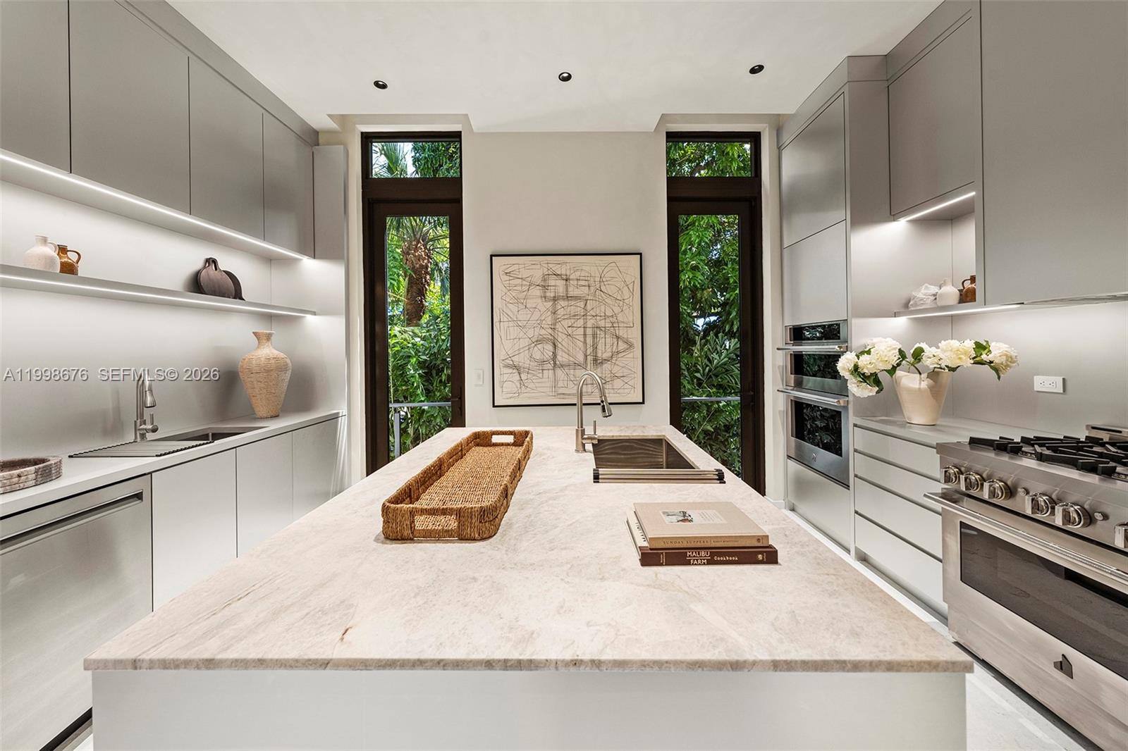 BAY HARBOR ISLAND - Residential