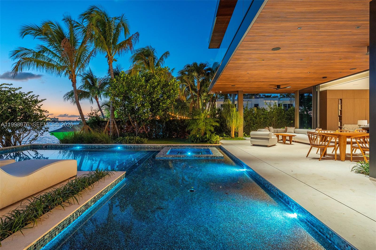 BAY HARBOR ISLAND - Residential